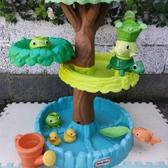 Little tikes magic flower Water table