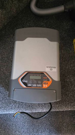 Quick SBC 500 NRG 12V 40A battery charger.