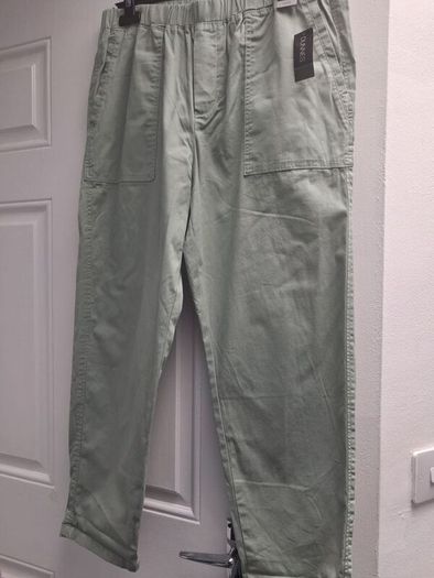 Ladies trousers