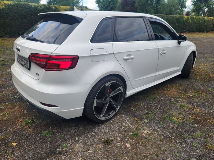 162 Audi A3 S-line  chatchback