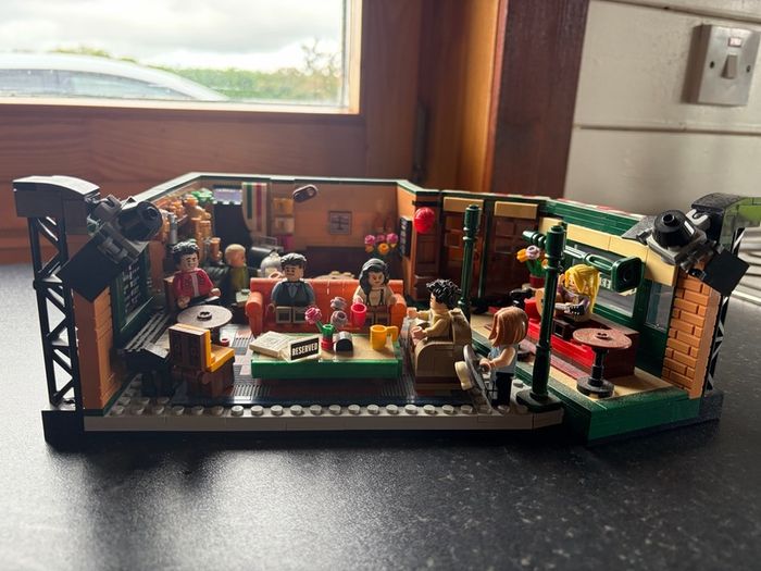 Friends Lego Set - Central Perk
