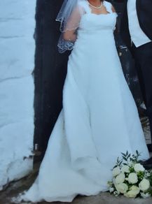 Wedding dress size 18