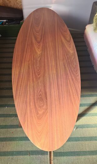 Oval coffee table