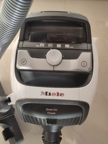Miele bagless vacuum cleaner