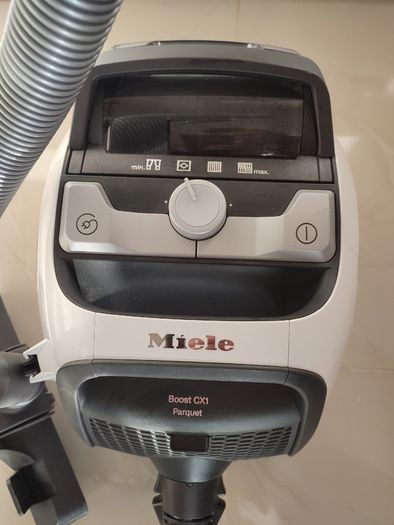 Miele bagless vacuum cleaner