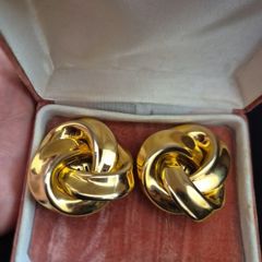 Vintage Golden Tone Earrings