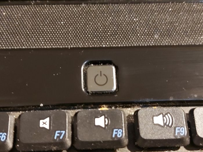Dell Inspiron 1545, Model PP41L, Intel Pentium Dual-Core CPU T4300, 2.1GHZ, 4GB Ram, 238GB SSD, Windows 10, Microsoft Edge, chrome and VLC