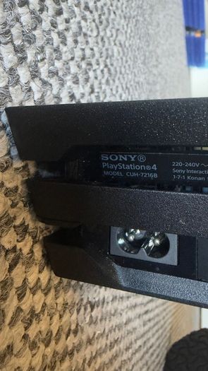 PlayStation PS4 Pro 1TB 9.00 Firmware CUH-7216B