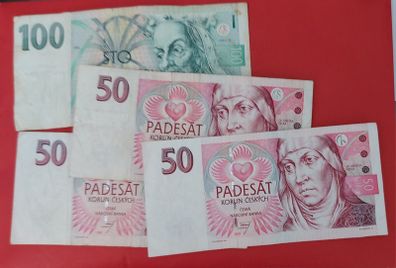 Czech Republic Banknotes  in Very Fine Condition