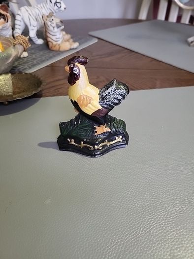 Cast iron cockerel