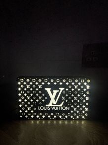 Louis Vuitton desktop light box