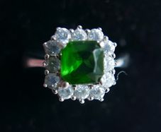 Vintage  Square Emerald and Sterling Silver 925 hallmarked  Ring  Band size N1/2 - 4,2g