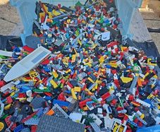 Lego..Huge amount in big heavy bx ..over 20 kg...full bx..grab a bargain today
