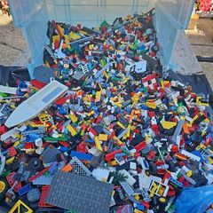 Lego..Huge amount in big heavy bx ..full bx..grab a bargain today