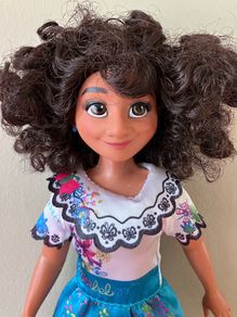 Disney"Encanto"  Mirabel Doll