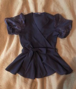 Quiz peplum top size 10 puff sleeves