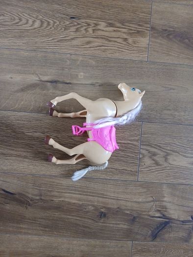 barbie horse