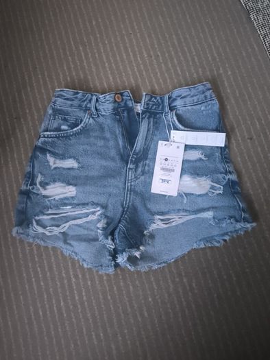 New Bershka women short, size 36