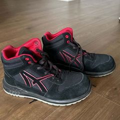 Safety shoes
