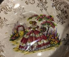 Lovely Trinkle Brama Bone Cina Dish.