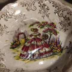 Lovely Trinkle Brama Bone Cina Dish.