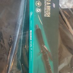 hair tongs and brush