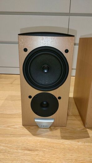 Jamo E800 speakers - Used, in good condition.