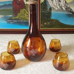 For Collectors Rare Vintage 5 Piece J. Albinana Oleria Spain Etched Amber Decanter With Matching Amber Wine Glasses Set