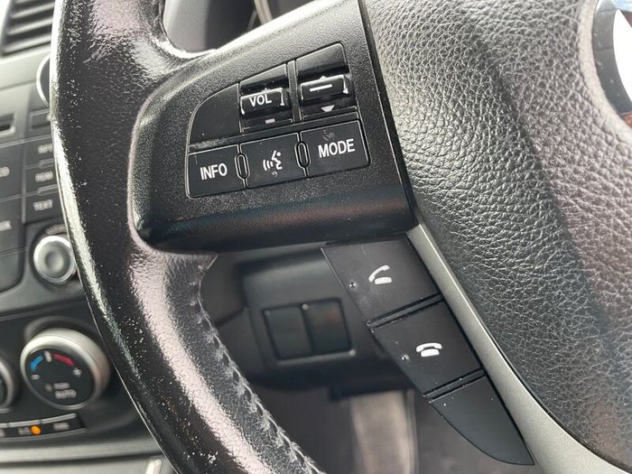 131 Mazda 5 Sport High Spec 7 seater New NCT.