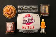 Lot 5 Miniatures ZURU Mini Brands Netflix