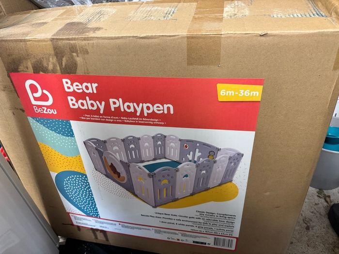 Bear baby playpen
