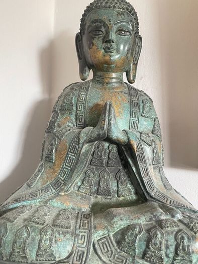 Chinese bronze Buddha heavy very beautiful gold