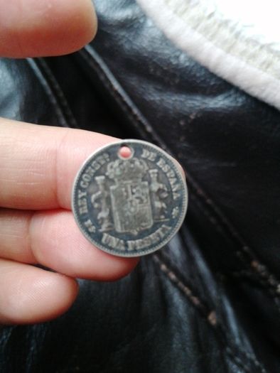 1881-85 Spain Silver One Peseta Coin