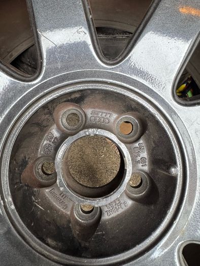 audi mk1 tt wheels 9 spoke with caps