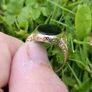 Vintage Heavy 9ct Yellow Gold Gents Black Stone Ring Image 7