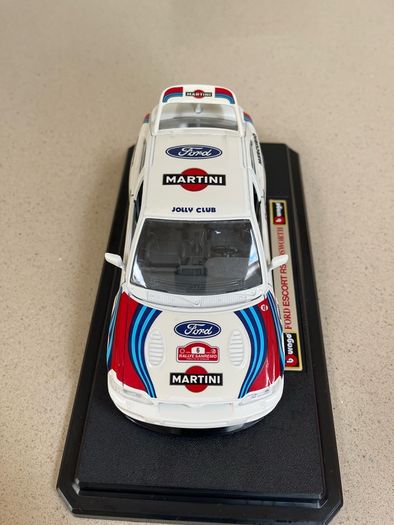 Ford Escort RS Cosworth 1/24 Burago