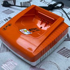 STIHL AL 300 Quick Charger