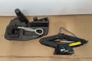 BMW F20 1 series Jack tool