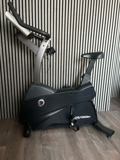 life fitness c1 exercise bike