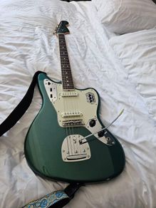 Fender Jaguar (Made in Japan)