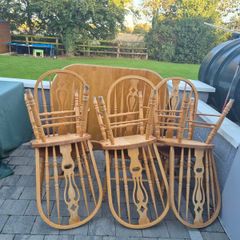 Table and 6 Chairs.