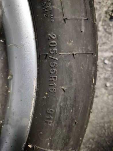 16inch  7-Spoke Alloy Wheels