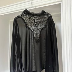 Michaela Louisa Blouse