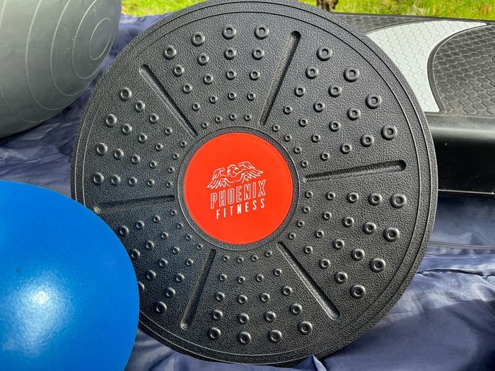 Fitness training equipment