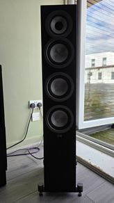 Floor standing speakers Elac UniFi FS U5 slim