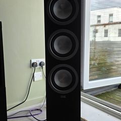Floor standing speakers Elac UniFi FS U5