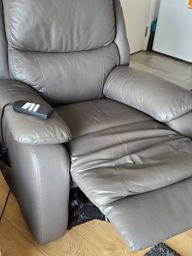 Faux Leather Recliner Riser