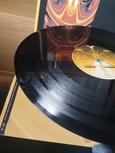 Bit of vinyl+more