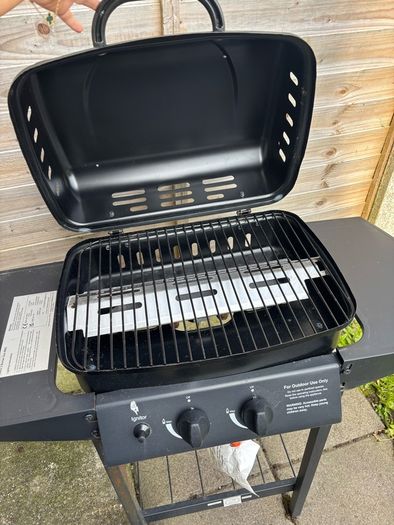 2 burner gas bbq