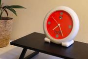 Vintage Bennetton by Bulova Table Clock